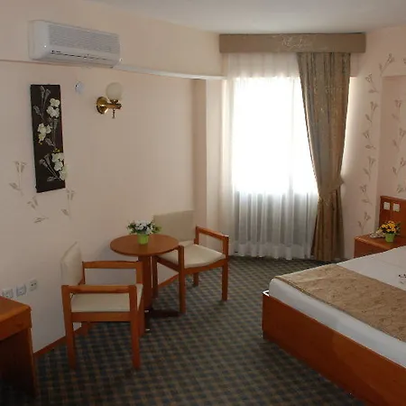Hermes Hotel 2*