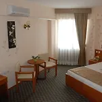 Hermes Hotel 2*